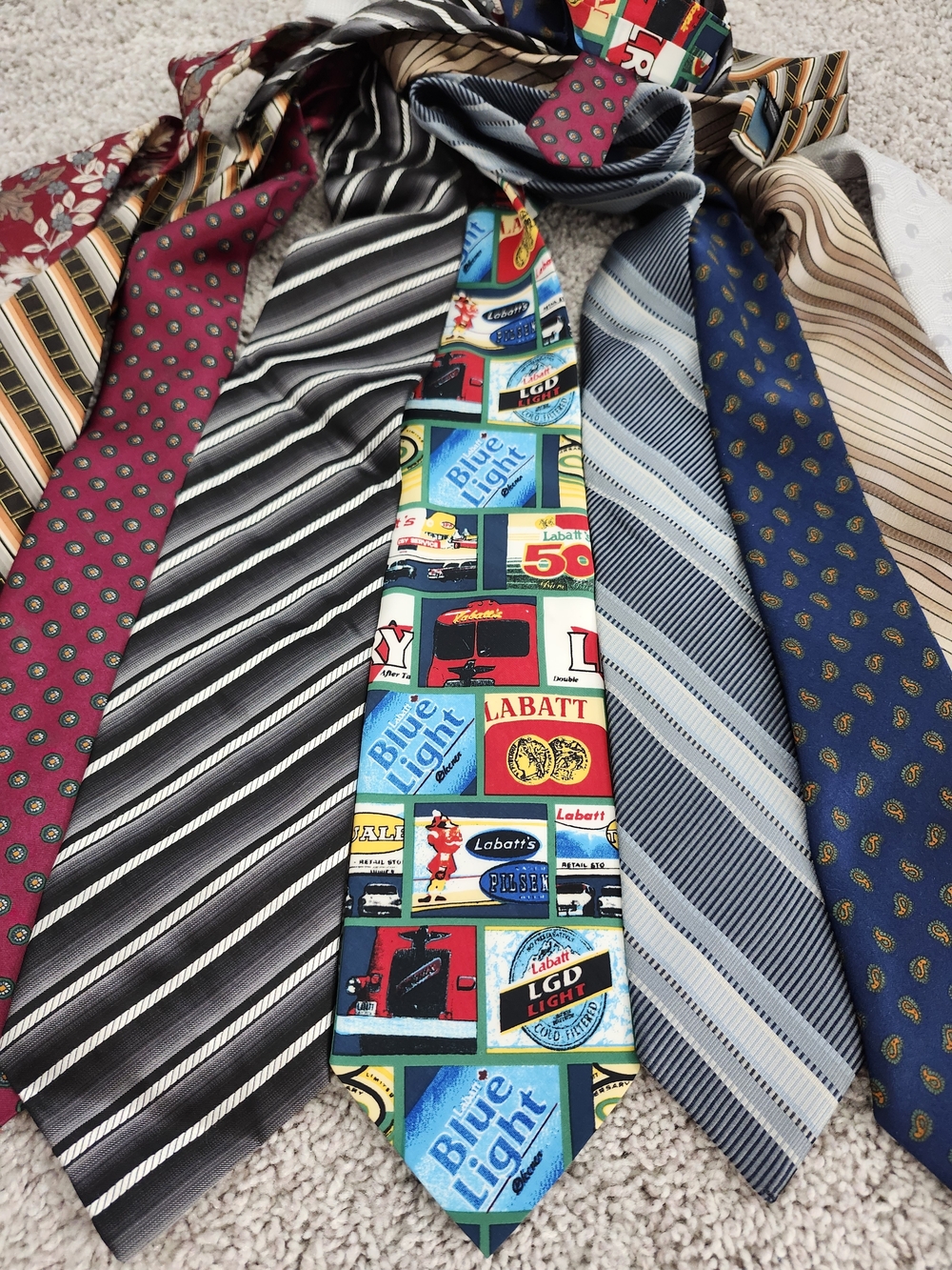 Silk Neckties Or Hand Bag Accesories All Various And Assorted Colors